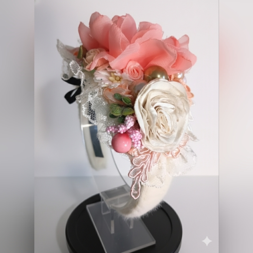 Handcrafted Floral Headband With Pearls"🎀✨
